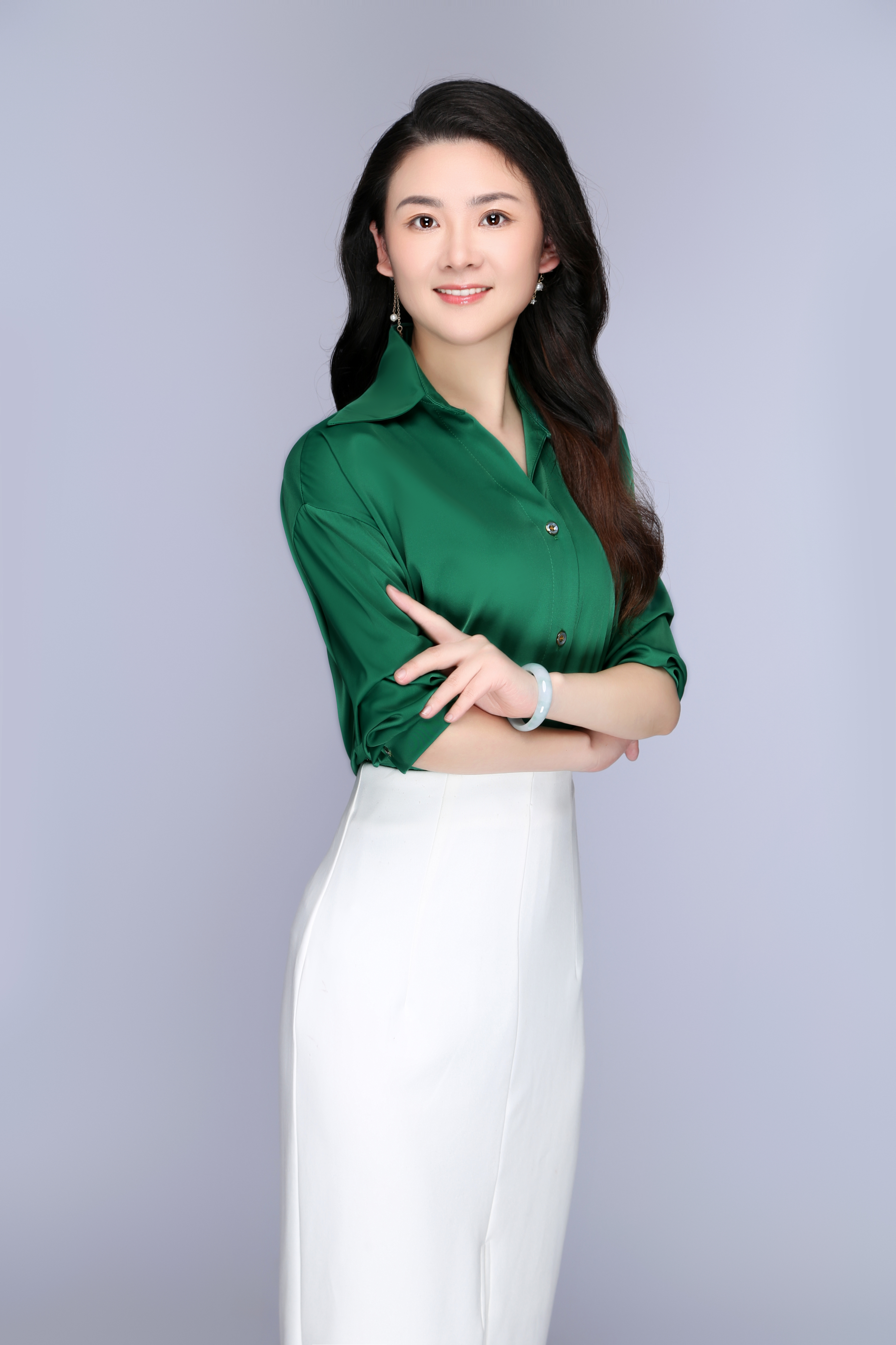 1.刘欢职业照.jpg