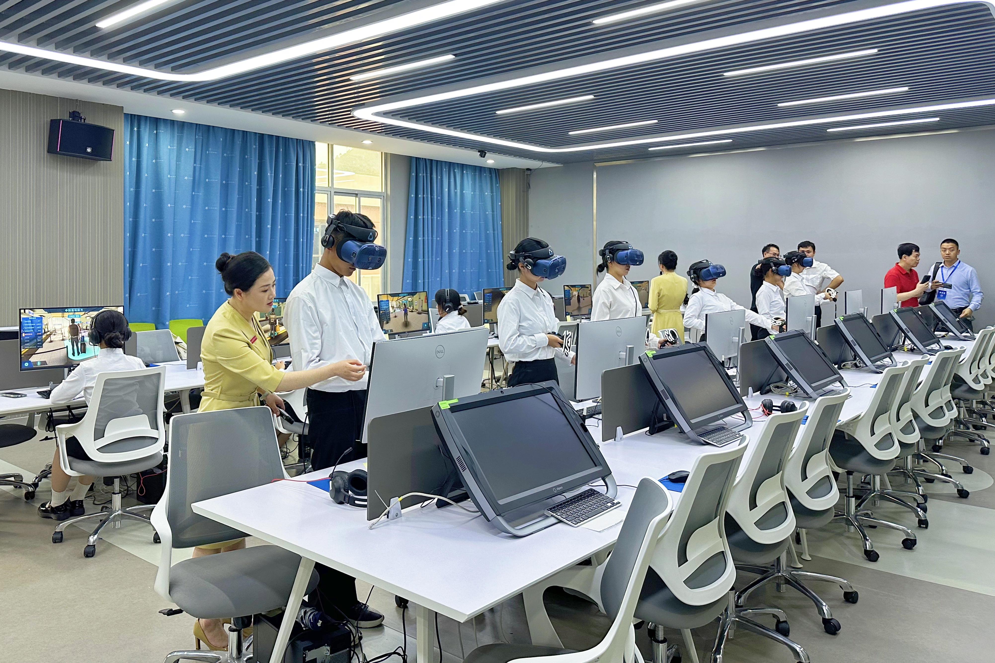 2.1VR实训教学.jpg