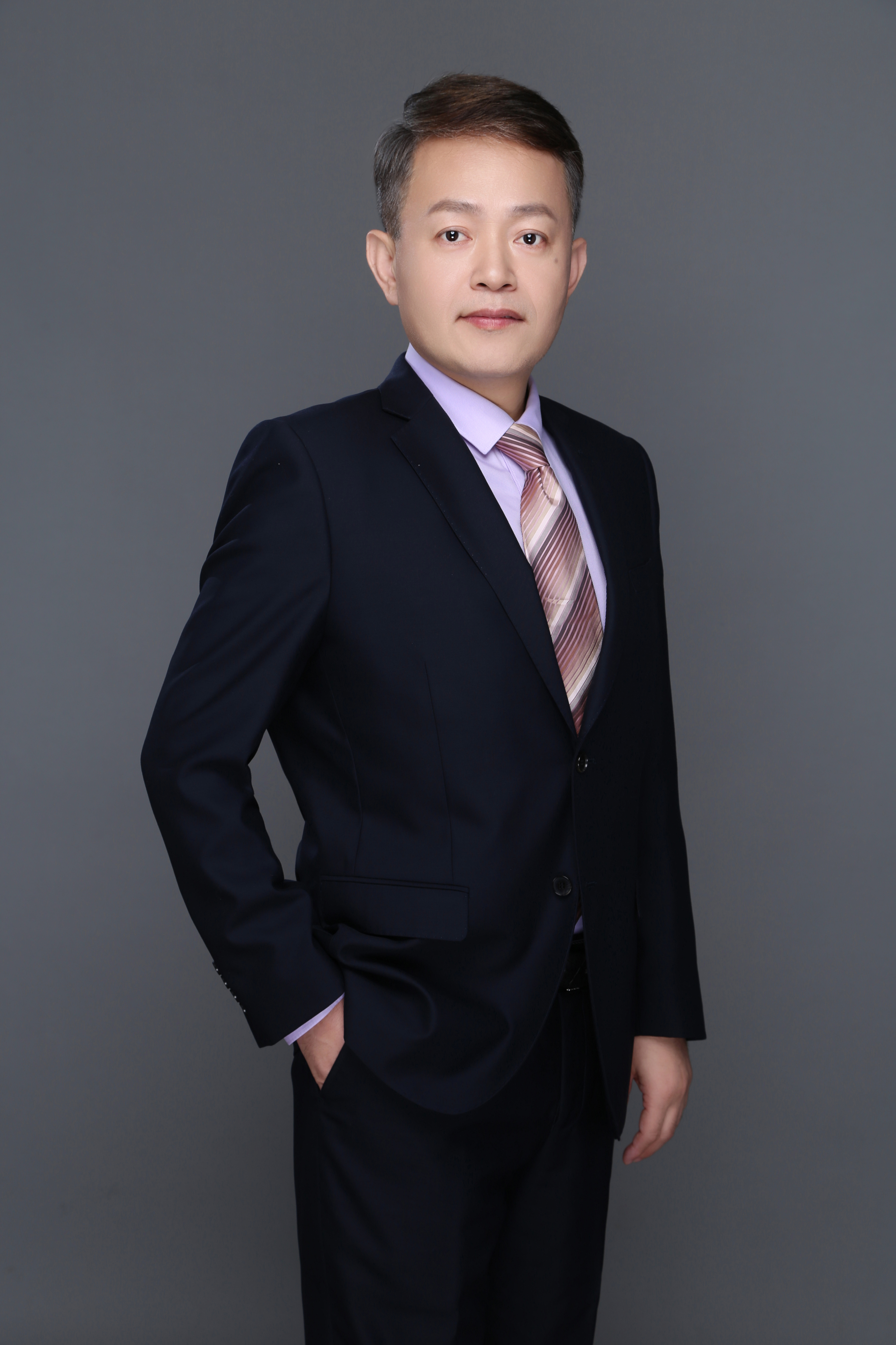 熊铭贵.jpg